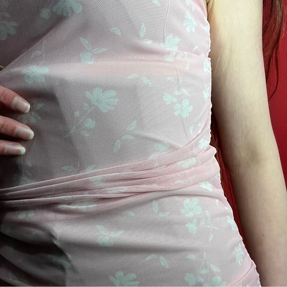 Pastel pink floral dress 🤍💞​​​​​​​​​​​​​​​​​​​​ - Picture 3 of 6
